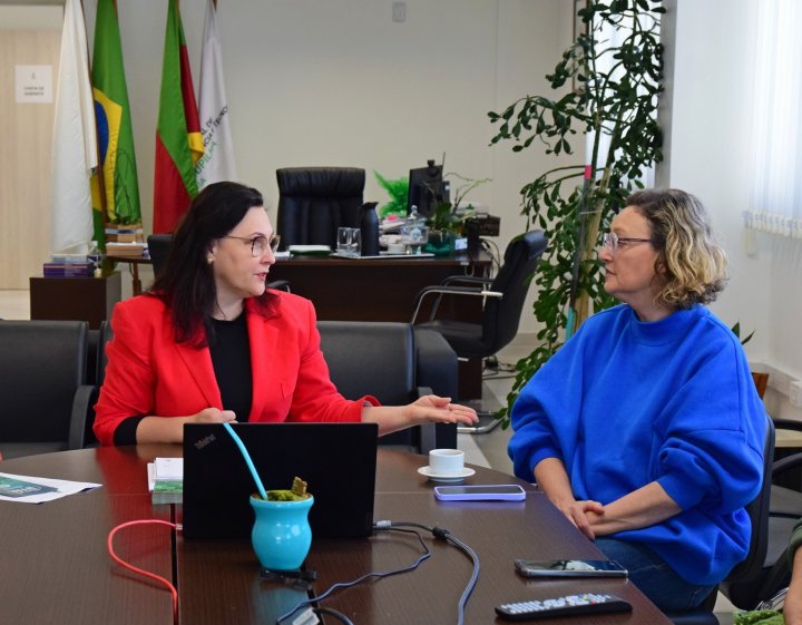 Reitora Nídia HGeringer e Maria do Rosário Julho 2023