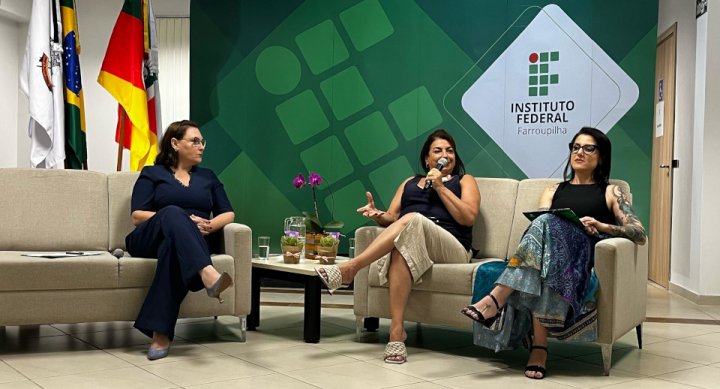 encontrodiadasmulheres notícia07032025debate