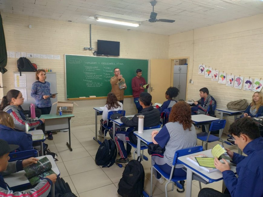 noticia distrubuicaocartilhas 01