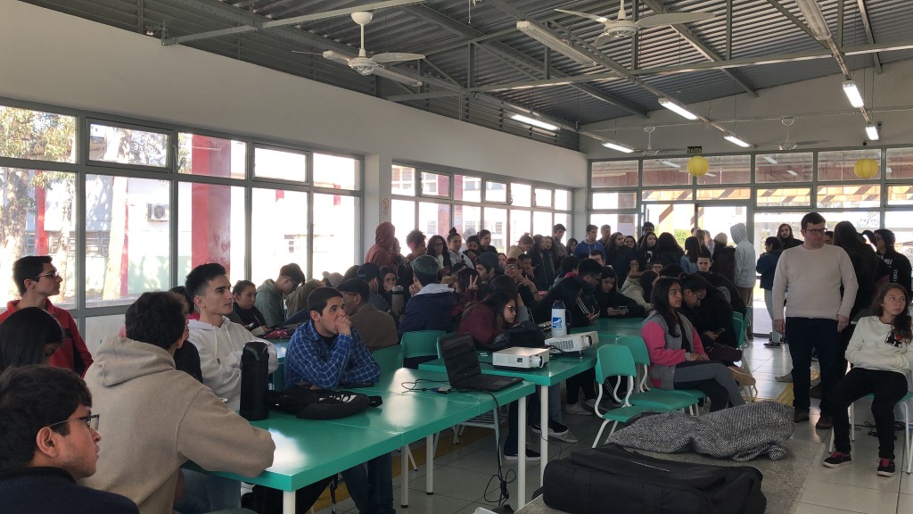 73A8EA25 54A1 48BF 9331 A616B0F53A02 Anelise da Silva Cruz