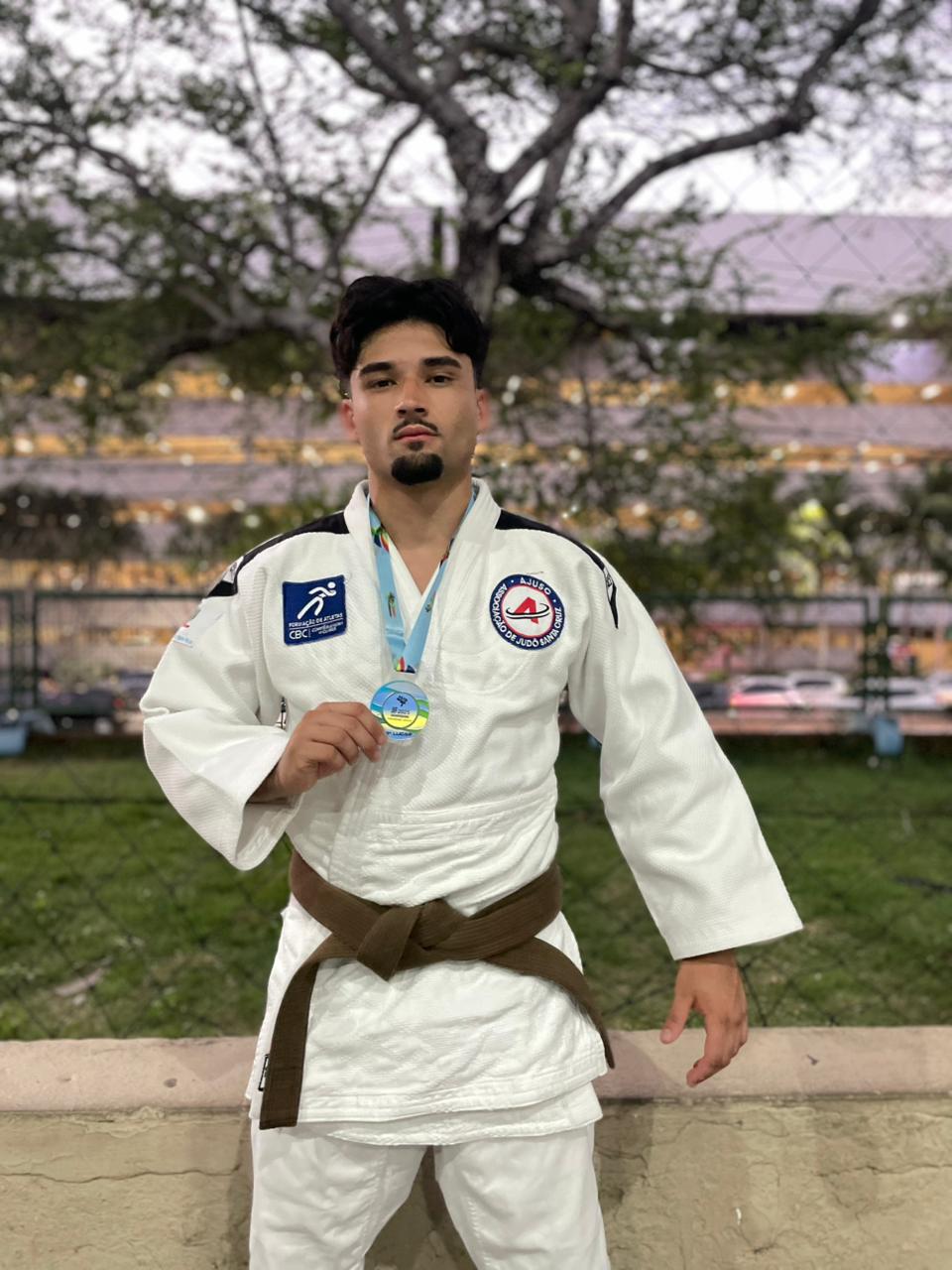 WhatsApp Image 2025 11 25 at 18.08.04