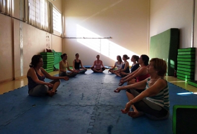 Projeto de extensão proporcionou aulas de yoga para a comunidade