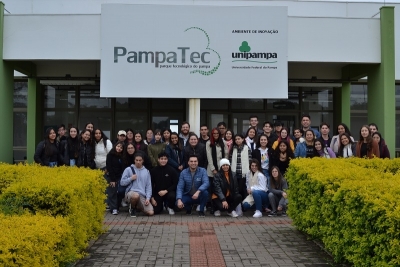 Alunos do IFFAR visitam a Unipampa Campus Alegrete