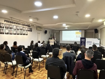 Estudantes de Licenciatura em Matemática participam de Sessão Ordinária da Câmara de Vereadores