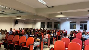 Roda de conversa sobre autismo promove troca de experiências no IFFar-JC roda-de-conversa-autismo - 01.jpeg