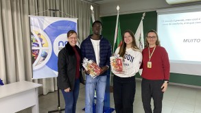 Núcleo de Ações Internacionais do IFFar - Santa Rosa promove palestra sobre intercâmbio com alunos do Campus Núcleo de Ações Internacionais do IFFar - Santa Rosa promove palestra sobre…
