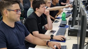 IFFar-SAn moderniza laboratório de informática com 35 novos computadores IFFar-SAn moderniza laboratório de informática com 35 novos computadores