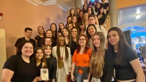 Projeto Ler Mulheres promove visita à Feira do Livro de Santa Maria Projeto Ler Mulheres promove visita à Feira do Livro de Santa Maria